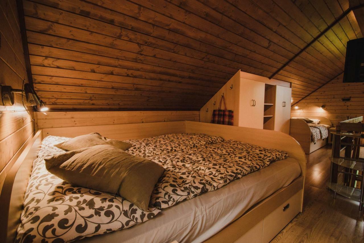 Lazec Country House Villa Pluznje ภายนอก รูปภาพ