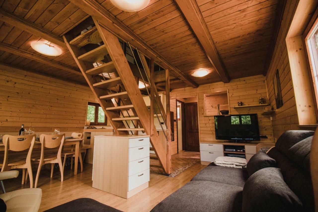 Lazec Country House Villa Pluznje ภายนอก รูปภาพ