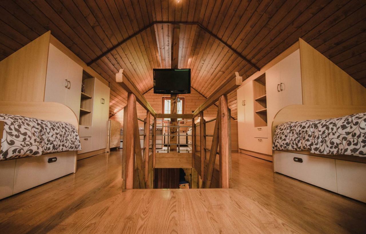 Lazec Country House Villa Pluznje ภายนอก รูปภาพ