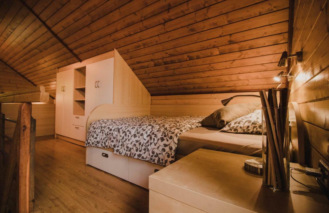 Lazec Country House Villa Pluznje ภายนอก รูปภาพ
